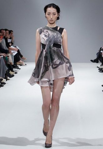 dámské béžovo-černé šaty Eudon Choi