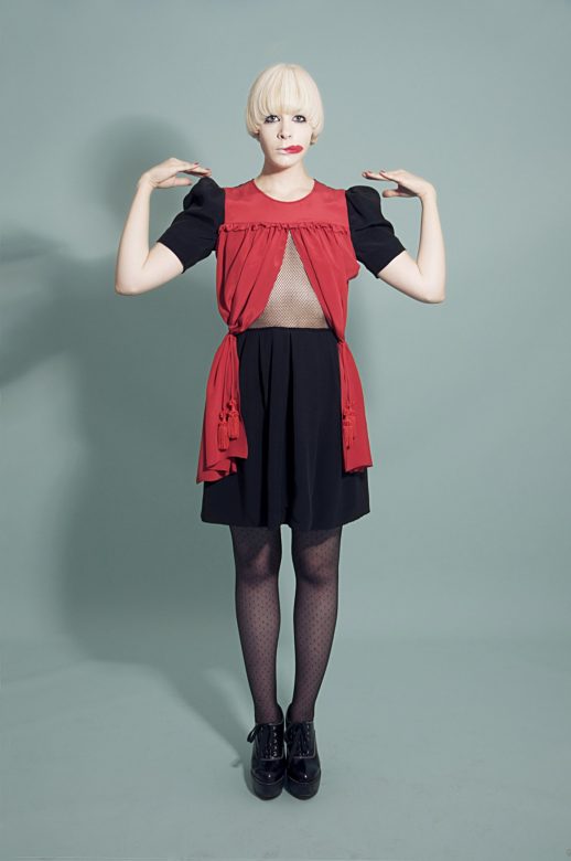 dámské červeno-černé šaty Vivetta