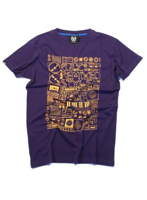 fialové tričko s potiskem (39 EUR)