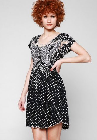 dámské černé šaty s puntíky Sugarhill Boutique (€ 79.90)