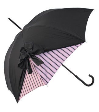 deštník Drape Umbrella in Black and Rose Stripe (99.99 GBP)